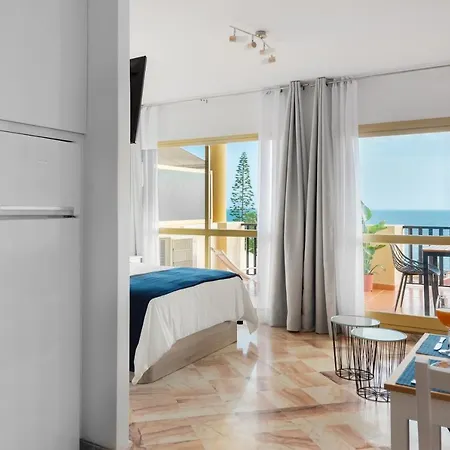 Romana Playa Vistas Al Mar アパート マルベーリャ