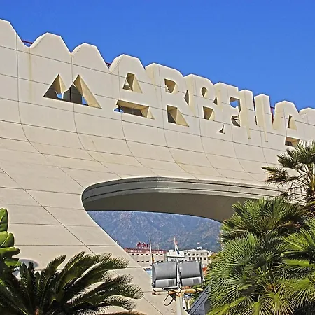 Romana Playa Vistas Al Mar アパート