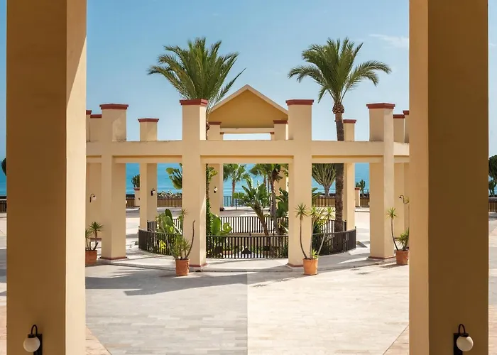 Romana Playa Vistas Al Mar アパート *
