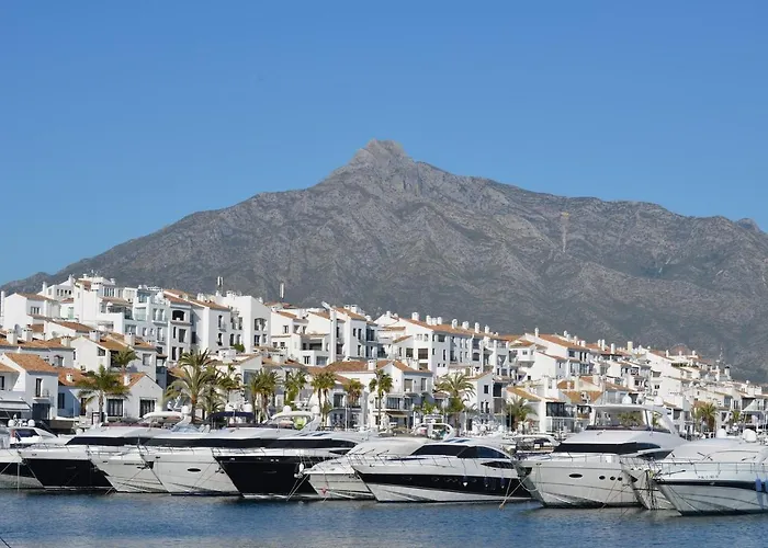 Romana Playa Vistas Al Mar Marbella